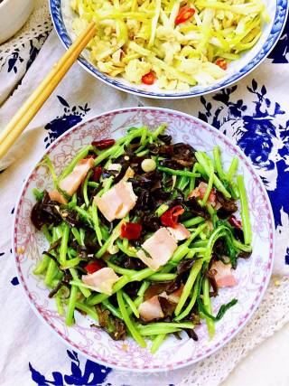 茼子杆炒风肉的做法步骤：14