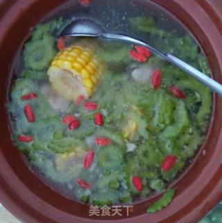 玉米苦瓜排骨汤的做法步骤：9