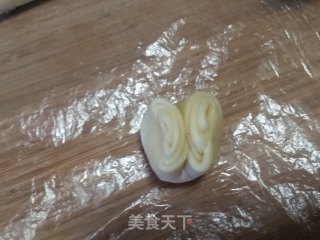 榨菜鲜肉月饼的做法步骤：17