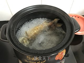 #一碗好汤#鲫鱼莲藕汤的做法步骤：5
