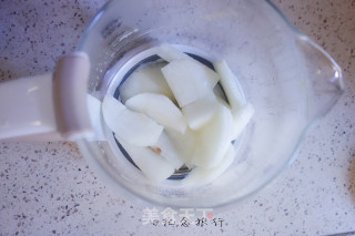 桂花雪梨汤的做法步骤：3