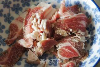 苦瓜炒肉片的做法步骤：1