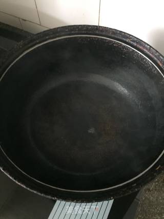西红柿青红椒炒葫子片的做法步骤：2