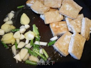 菌菇烩豆腐的做法步骤：7