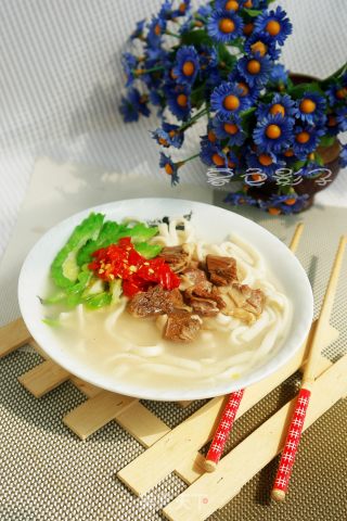 牛肉面条的做法步骤：7