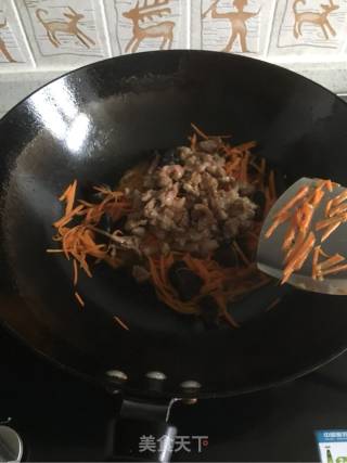 胡萝卜丝炒肉的做法步骤：6