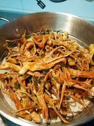 秘制鸭舌的做法步骤：7