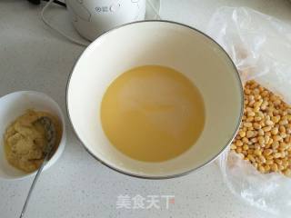 新鲜玉米汁发糕的做法步骤：1