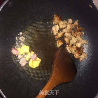 炒白粿的做法步骤：3