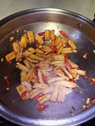 蒜香豆筋的做法步骤：7