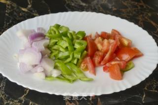 黑椒青椒鸡肉的做法步骤：2