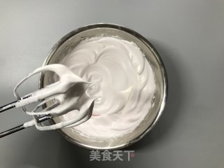 迷迭香草莓戚风的做法步骤：9
