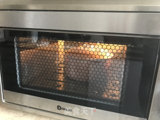 迷迭香草莓戚风的做法步骤：13