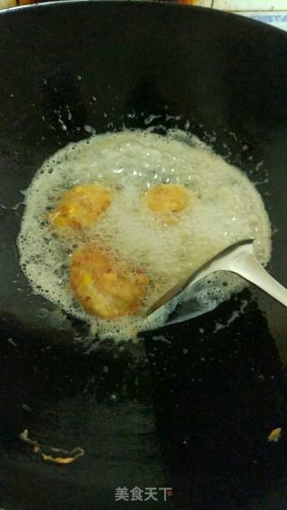 香炸土豆玉米肉末饼的做法步骤：3