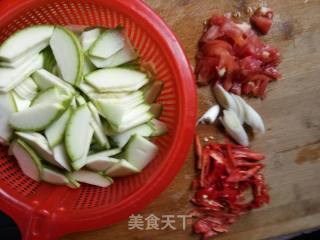 醋溜茭瓜的做法步骤：3