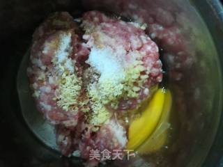 清汤香菜丸子的做法步骤：3