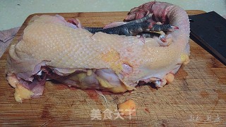 香菇炖鸡的做法步骤：2