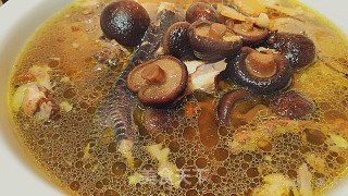 香菇炖鸡的做法步骤：8