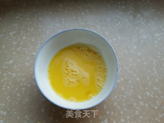 韭菜鸡蛋馅饼的做法步骤：2