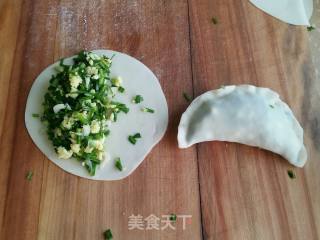 韭菜鸡蛋馅饼的做法步骤：7