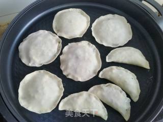 韭菜鸡蛋馅饼的做法步骤：9