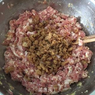 包饺子（猪肉油渣韭菜饺）的做法步骤：4