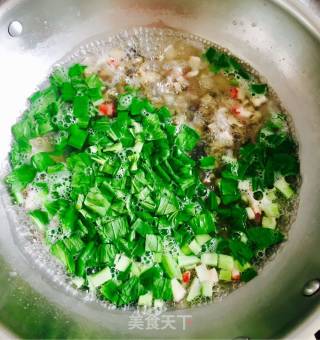 海鲜时蔬蛋花羹的做法步骤：4