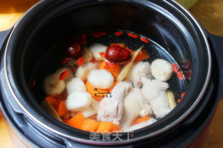莲子马蹄鸡汤的做法步骤：6