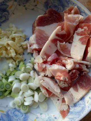 芹菜炒粉条的做法步骤：3