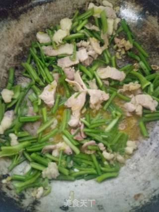 芹菜炒粉条的做法步骤：6