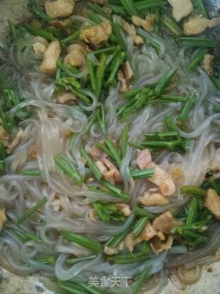 芹菜炒粉条的做法步骤：7