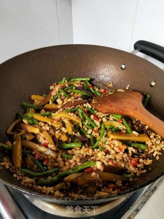 肉末茄子豆角的做法步骤：7