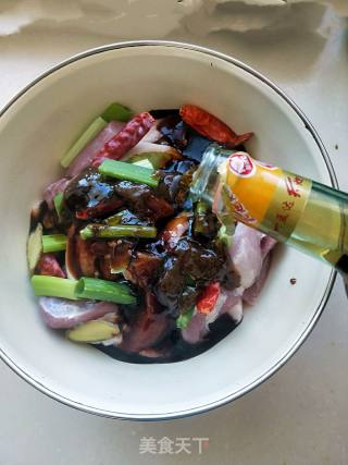 酱香煎五花肉的做法步骤：6