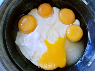 酸奶戚风蛋糕（非水浴法）的做法步骤：2