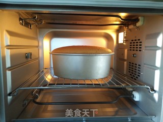 酸奶戚风蛋糕（非水浴法）的做法步骤：11