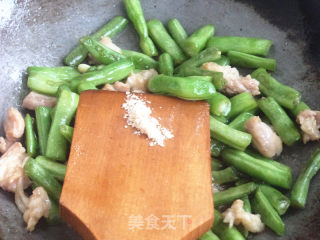 猪肉烧豆角的做法步骤：9