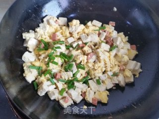 蛋包豆腐丁的做法步骤：8