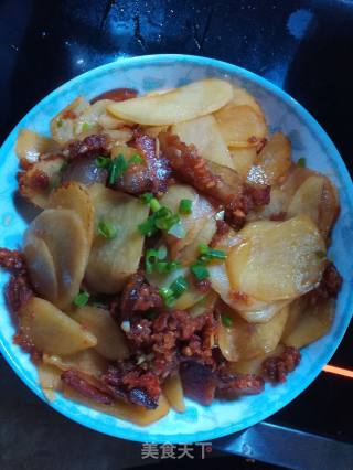 鲊广椒炒土豆的做法步骤：9