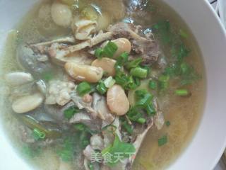 芸豆大骨汤的做法步骤：7