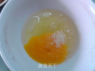 松露百合炒蛋的做法步骤：3
