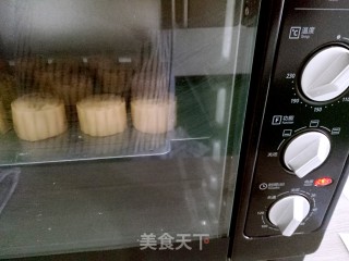 手作月饼#今年给咱爸妈送爱意浓浓月饼#的做法步骤：13