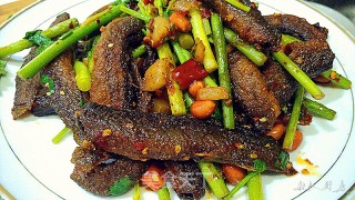 干煸鱼鳅的做法步骤：7