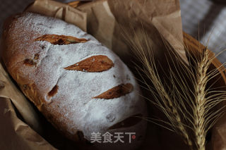 外刚内柔的早餐面包。【全麦红糖桂圆面包】的做法步骤：13