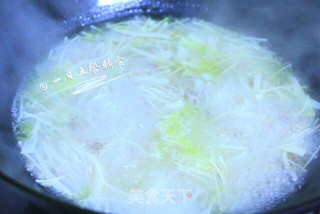 鸡汤面 宝宝营养辅食，鸡腿+小青菜+百叶丝的做法步骤：8