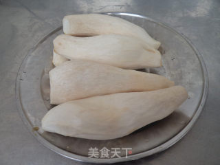 孜然杏鲍菇的做法步骤：1