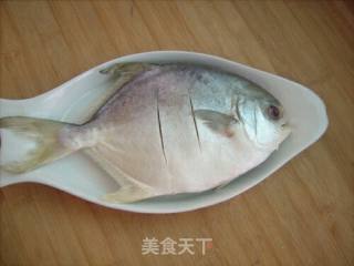清蒸鲳鱼的做法步骤：2