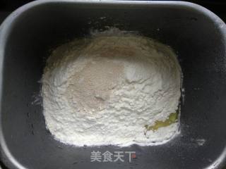 红豆沙吐司面包的做法步骤：2
