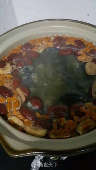 乌鸡大枣枸杞汤砂锅版的做法步骤：5