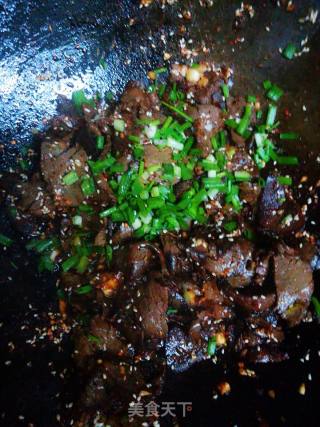 香辣炒卤牛肉的做法步骤：10
