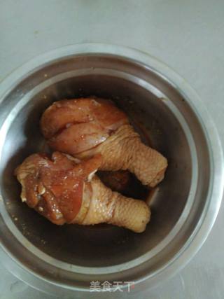 油煎鸡腿的做法步骤：5